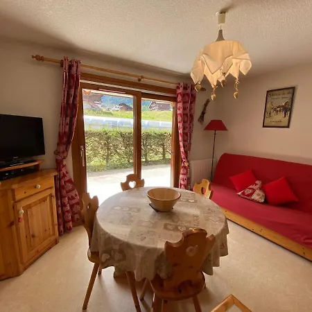 Pied Des Pistes, 4 Personnes, 1 - Mont02 *